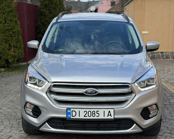 Сірий Форд Ескейп, об'ємом двигуна 1.5 л та пробігом 113 тис. км за 12500 $, фото 1 на Automoto.ua