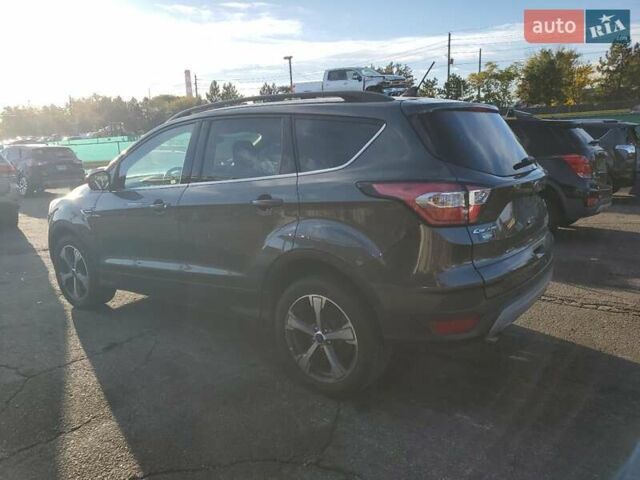 Серый Форд Эскейп, объемом двигателя 1.5 л и пробегом 127 тыс. км за 1800 $, фото 1 на Automoto.ua