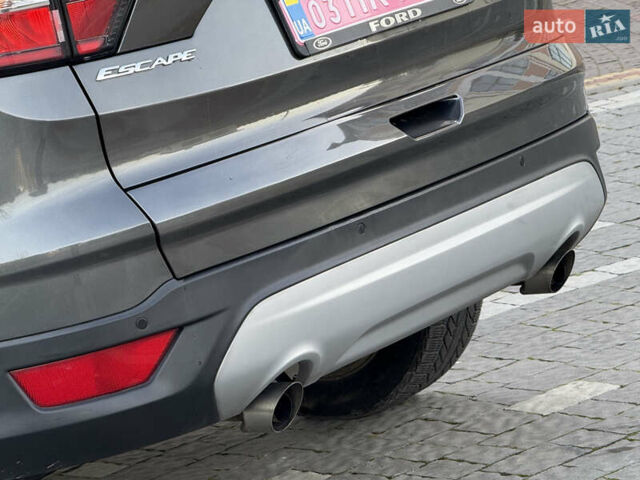 Серый Форд Эскейп, объемом двигателя 1.5 л и пробегом 176 тыс. км за 11999 $, фото 31 на Automoto.ua