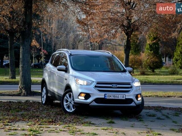 Сірий Форд Ескейп, об'ємом двигуна 2 л та пробігом 137 тис. км за 12900 $, фото 1 на Automoto.ua