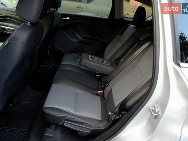 Сірий Форд Ескейп, об'ємом двигуна 2 л та пробігом 137 тис. км за 12900 $, фото 30 на Automoto.ua