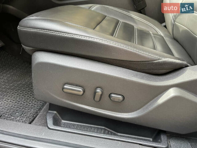 Серый Форд Эскейп, объемом двигателя 2 л и пробегом 86 тыс. км за 16500 $, фото 21 на Automoto.ua