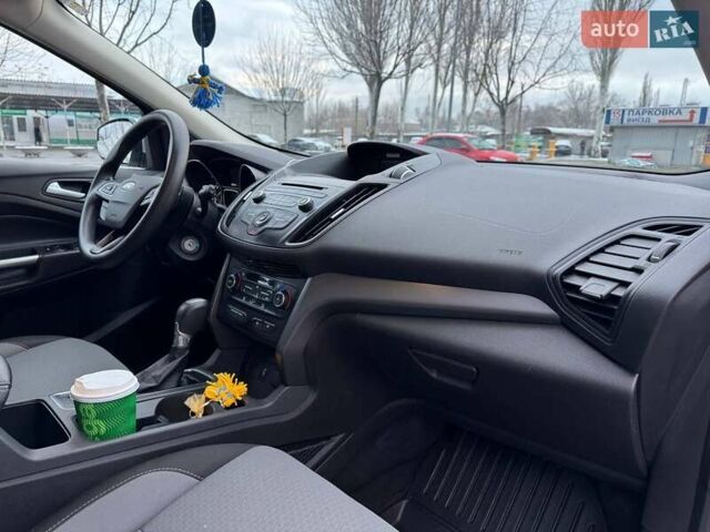 Серый Форд Эскейп, объемом двигателя 1.5 л и пробегом 172 тыс. км за 13900 $, фото 17 на Automoto.ua