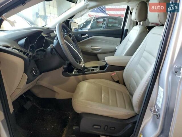 Сірий Форд Ескейп, об'ємом двигуна 2 л та пробігом 43 тис. км за 2900 $, фото 6 на Automoto.ua