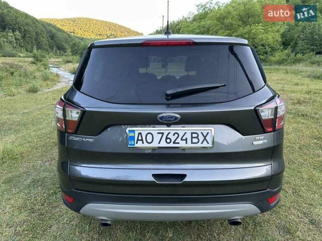 Сірий Форд Ескейп, об'ємом двигуна 2 л та пробігом 56 тис. км за 14800 $, фото 5 на Automoto.ua