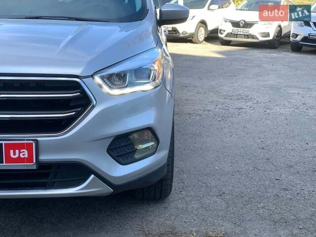 Серый Форд Эскейп, объемом двигателя 1.5 л и пробегом 118 тыс. км за 14690 $, фото 10 на Automoto.ua
