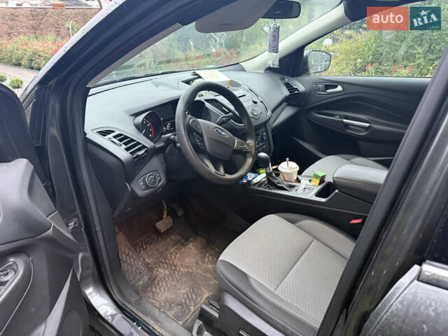 Серый Форд Эскейп, объемом двигателя 1.5 л и пробегом 144 тыс. км за 11500 $, фото 4 на Automoto.ua