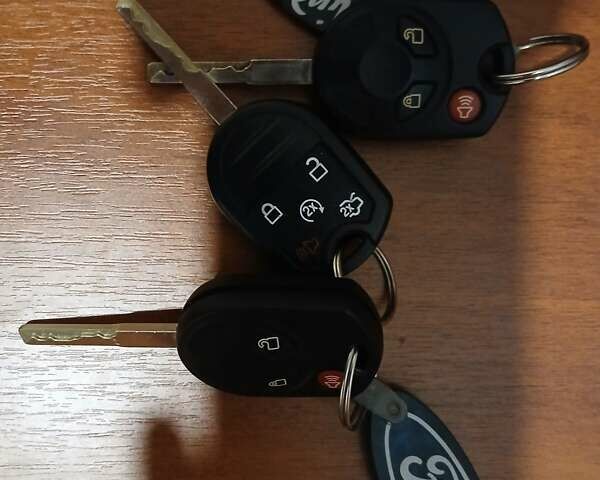 Серый Форд Эскейп, объемом двигателя 2.5 л и пробегом 68 тыс. км за 16200 $, фото 19 на Automoto.ua