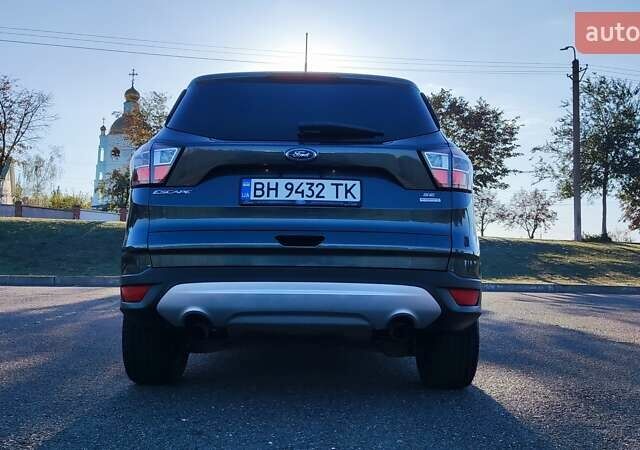 Форд Эскейп 2017 в Кривом Роге на Automoto.ua Серый Форд Эскейп, объемом двигателя 1.5 л и пробегом 81 тыс. км за 12400 $, фото 4 на Automoto.ua