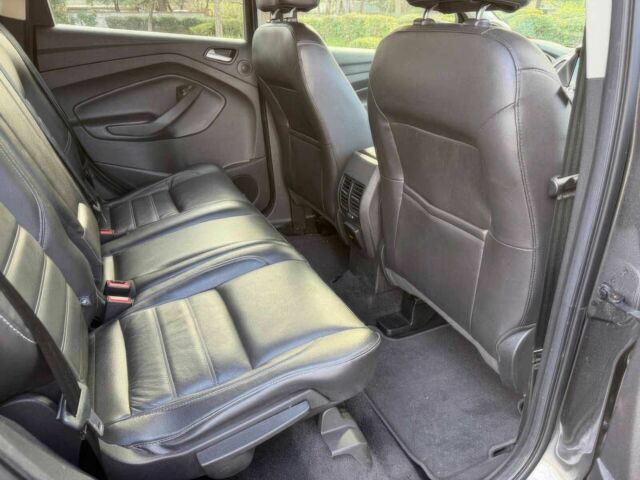 Сірий Форд Ескейп, об'ємом двигуна 2 л та пробігом 58 тис. км за 6300 $, фото 12 на Automoto.ua