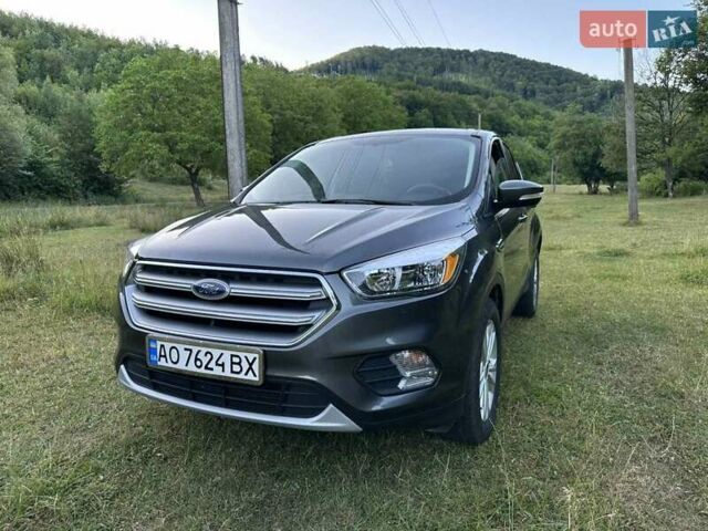 Сірий Форд Ескейп, об'ємом двигуна 2 л та пробігом 56 тис. км за 14800 $, фото 6 на Automoto.ua