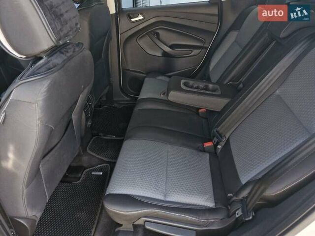 Серый Форд Эскейп, объемом двигателя 1.5 л и пробегом 120 тыс. км за 12999 $, фото 28 на Automoto.ua
