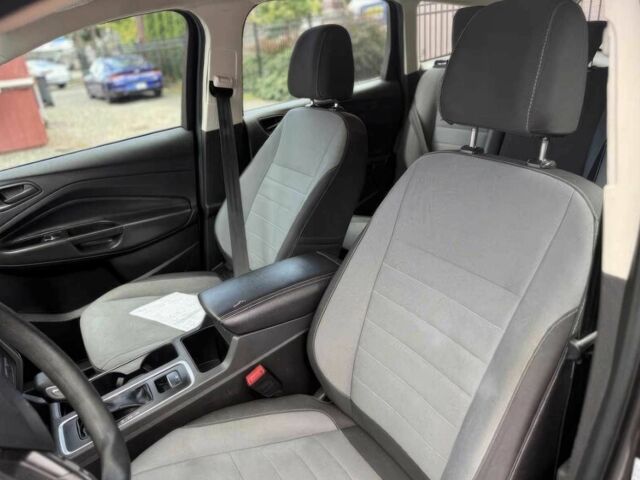 Серый Форд Эскейп, объемом двигателя 2.5 л и пробегом 63 тыс. км за 9500 $, фото 7 на Automoto.ua