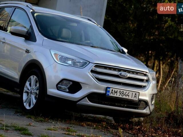 Сірий Форд Ескейп, об'ємом двигуна 2 л та пробігом 137 тис. км за 12900 $, фото 16 на Automoto.ua