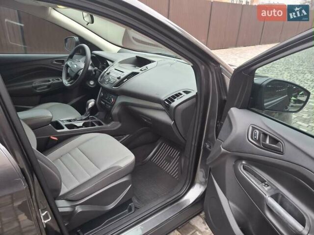 Серый Форд Эскейп, объемом двигателя 2.5 л и пробегом 237 тыс. км за 12700 $, фото 29 на Automoto.ua