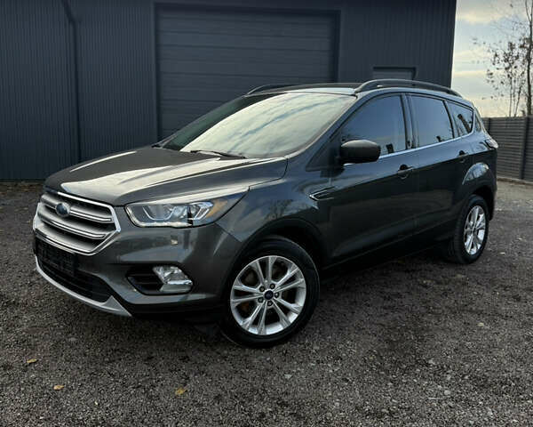 Серый Форд Эскейп, объемом двигателя 1.5 л и пробегом 179 тыс. км за 11300 $, фото 17 на Automoto.ua