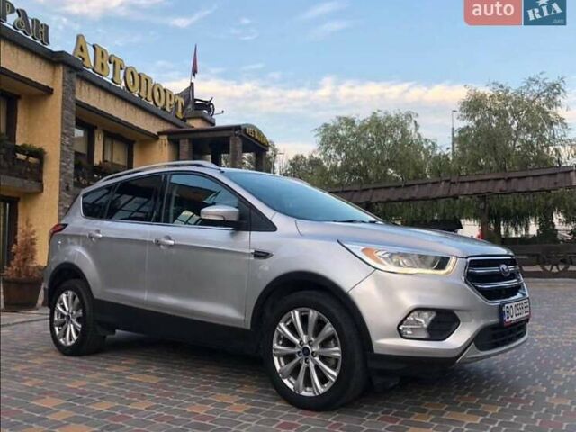 Серый Форд Эскейп, объемом двигателя 2 л и пробегом 186 тыс. км за 11400 $, фото 2 на Automoto.ua