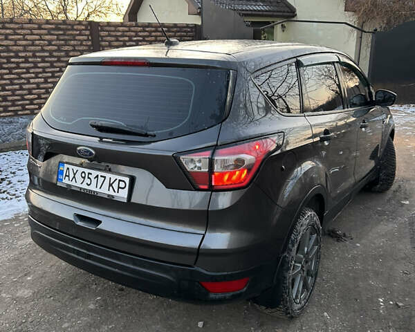 Серый Форд Эскейп, объемом двигателя 2.5 л и пробегом 179 тыс. км за 13200 $, фото 10 на Automoto.ua
