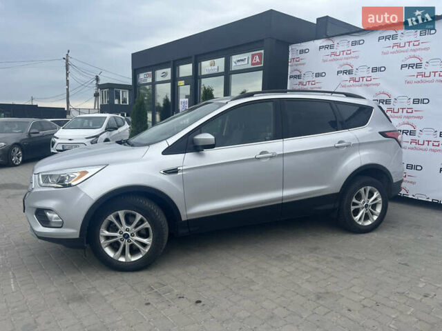 Серый Форд Эскейп, объемом двигателя 1.5 л и пробегом 220 тыс. км за 12150 $, фото 2 на Automoto.ua
