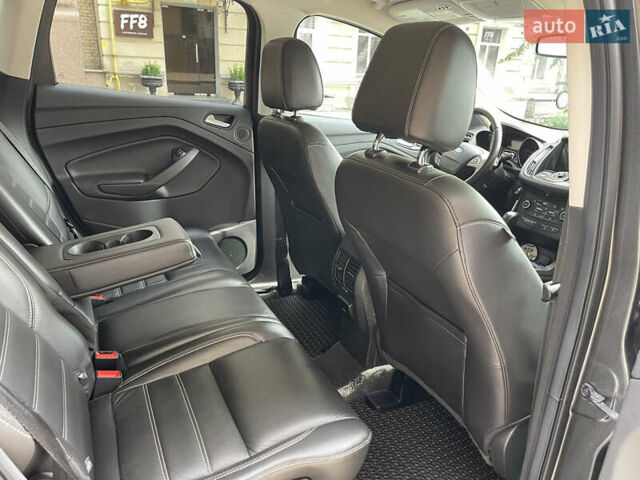 Серый Форд Эскейп, объемом двигателя 2 л и пробегом 86 тыс. км за 16500 $, фото 13 на Automoto.ua