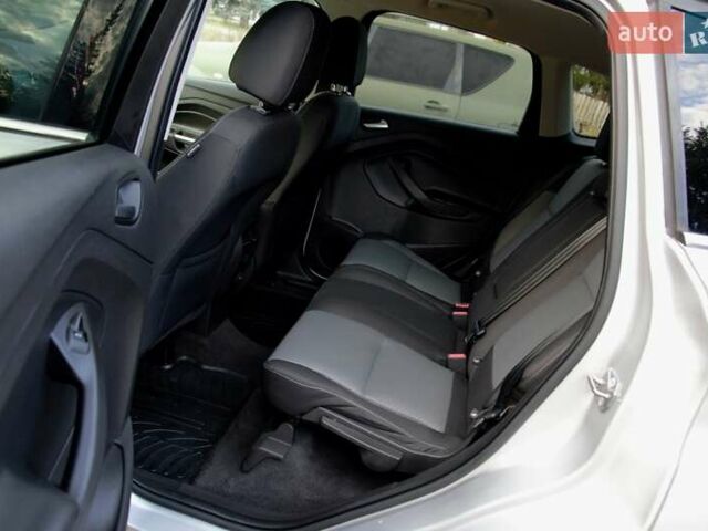 Сірий Форд Ескейп, об'ємом двигуна 2 л та пробігом 137 тис. км за 12900 $, фото 32 на Automoto.ua