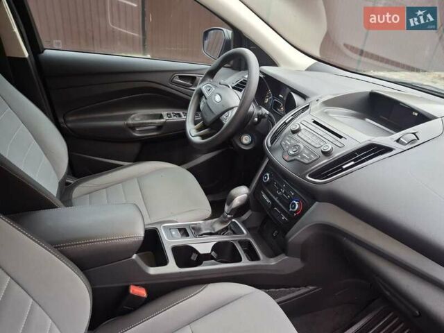 Серый Форд Эскейп, объемом двигателя 2.5 л и пробегом 237 тыс. км за 12700 $, фото 27 на Automoto.ua