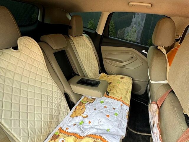 Серый Форд Эскейп, объемом двигателя 1.5 л и пробегом 98 тыс. км за 11800 $, фото 4 на Automoto.ua