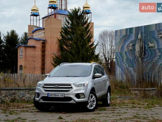 Сірий Форд Ескейп, об'ємом двигуна 2 л та пробігом 137 тис. км за 12900 $, фото 40 на Automoto.ua