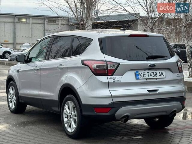 Серый Форд Эскейп, объемом двигателя 1.5 л и пробегом 172 тыс. км за 13900 $, фото 4 на Automoto.ua