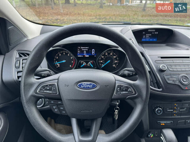 Форд Эскейп 2017 в Белой Церкве на Automoto.ua Серый Форд Эскейп, объемом двигателя 2.5 л и пробегом 195 тыс. км за 12600 $, фото 10 на Automoto.ua