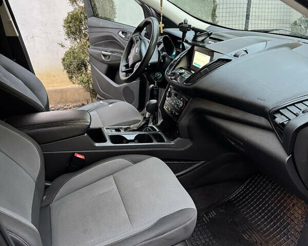 Серый Форд Эскейп, объемом двигателя 1.5 л и пробегом 265 тыс. км за 12500 $, фото 30 на Automoto.ua