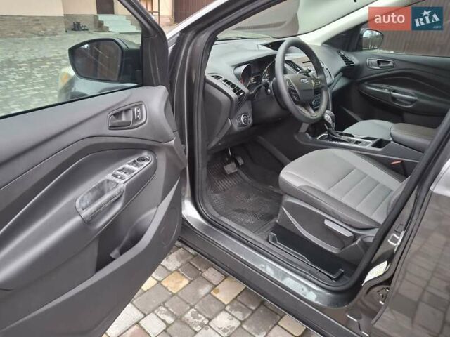 Серый Форд Эскейп, объемом двигателя 2.5 л и пробегом 237 тыс. км за 12700 $, фото 20 на Automoto.ua