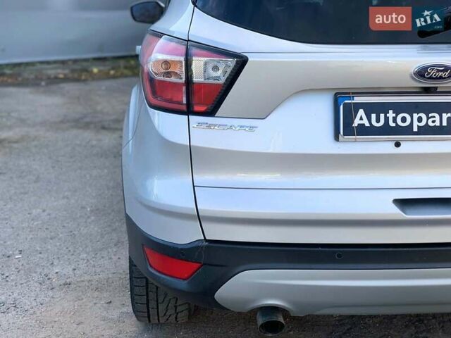 Серый Форд Эскейп, объемом двигателя 1.5 л и пробегом 118 тыс. км за 14690 $, фото 13 на Automoto.ua