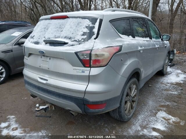 Сірий Форд Ескейп, об'ємом двигуна 2 л та пробігом 174 тис. км за 9750 $, фото 5 на Automoto.ua