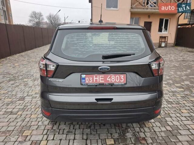 Серый Форд Эскейп, объемом двигателя 2.5 л и пробегом 237 тыс. км за 12700 $, фото 9 на Automoto.ua