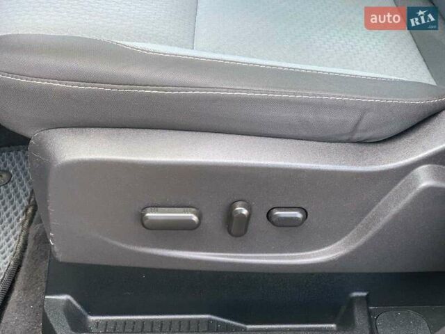 Серый Форд Эскейп, объемом двигателя 1.5 л и пробегом 118 тыс. км за 14690 $, фото 23 на Automoto.ua