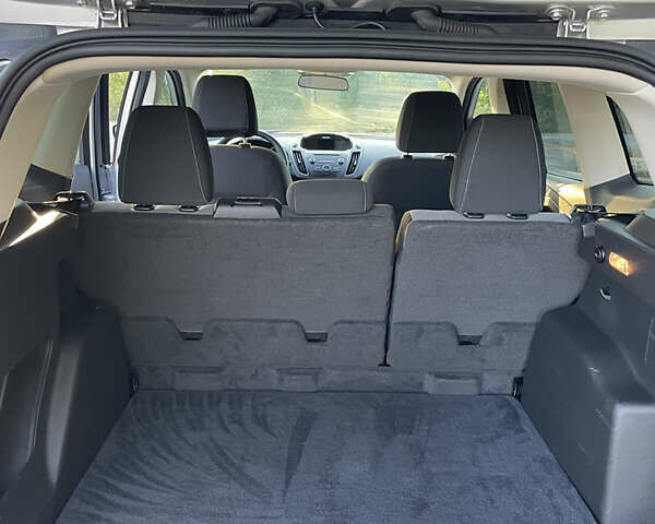 Форд Эскейп 2017 в Кременчуге на Automoto.ua Серый Форд Эскейп, объемом двигателя 2.5 л и пробегом 141 тыс. км за 12600 $, фото 14 на Automoto.ua