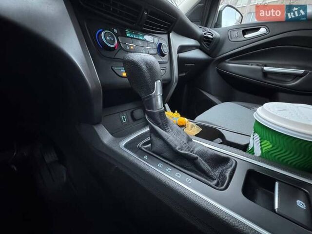 Серый Форд Эскейп, объемом двигателя 1.5 л и пробегом 172 тыс. км за 13900 $, фото 22 на Automoto.ua