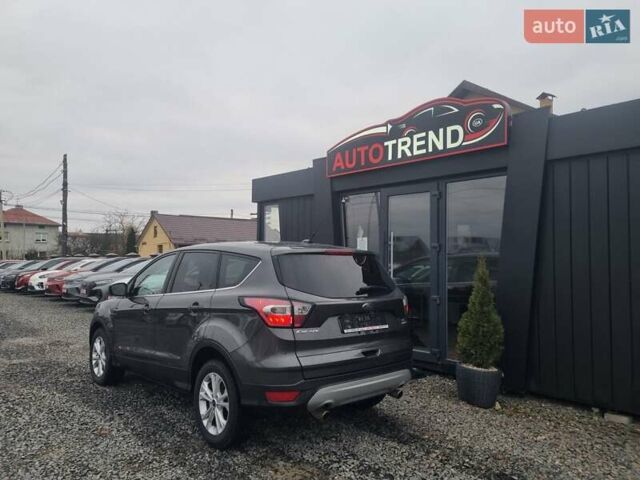 Сірий Форд Ескейп, об'ємом двигуна 1.5 л та пробігом 136 тис. км за 13500 $, фото 2 на Automoto.ua