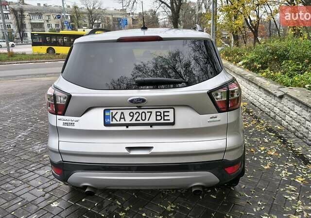 Серый Форд Эскейп, объемом двигателя 1.5 л и пробегом 45 тыс. км за 14800 $, фото 6 на Automoto.ua