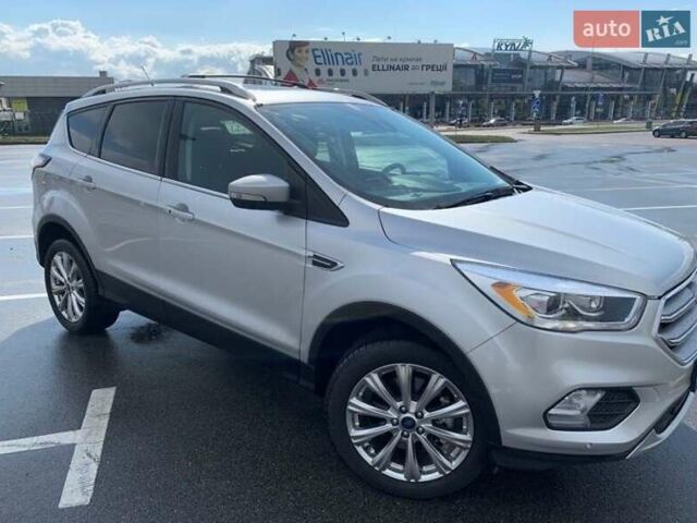 Серый Форд Эскейп, объемом двигателя 1.5 л и пробегом 50 тыс. км за 16700 $, фото 1 на Automoto.ua