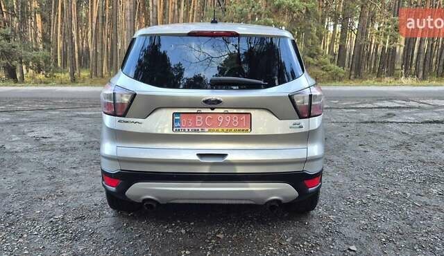 Сірий Форд Ескейп, об'ємом двигуна 1.5 л та пробігом 226 тис. км за 10300 $, фото 7 на Automoto.ua
