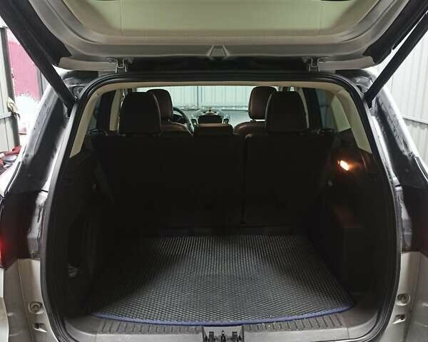 Серый Форд Эскейп, объемом двигателя 1.5 л и пробегом 182 тыс. км за 13800 $, фото 5 на Automoto.ua