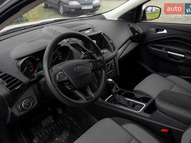 Серый Форд Эскейп, объемом двигателя 2 л и пробегом 33 тыс. км за 15000 $, фото 14 на Automoto.ua