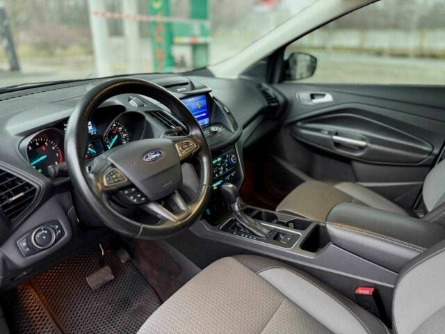 Серый Форд Эскейп, объемом двигателя 1.5 л и пробегом 193 тыс. км за 10999 $, фото 8 на Automoto.ua