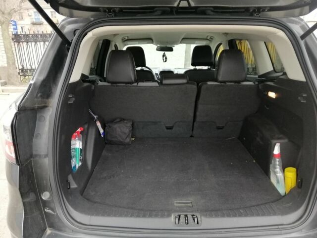 Серый Форд Эскейп, объемом двигателя 1.5 л и пробегом 135 тыс. км за 14200 $, фото 4 на Automoto.ua