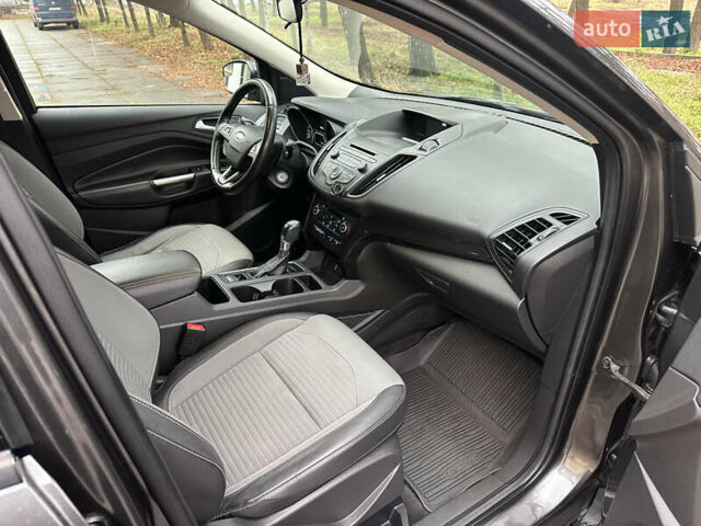 Серый Форд Эскейп, объемом двигателя 1.5 л и пробегом 102 тыс. км за 11500 $, фото 26 на Automoto.ua