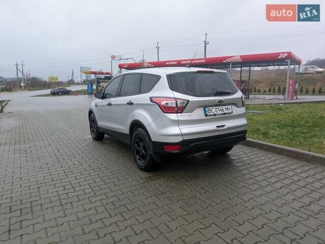 Серый Форд Эскейп, объемом двигателя 2.5 л и пробегом 247 тыс. км за 10300 $, фото 7 на Automoto.ua