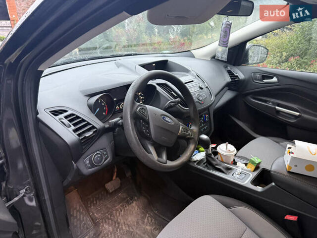 Серый Форд Эскейп, объемом двигателя 1.5 л и пробегом 144 тыс. км за 11500 $, фото 8 на Automoto.ua