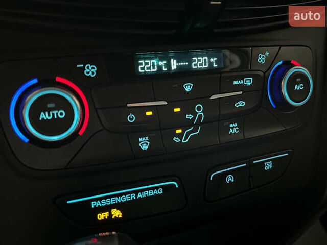 Серый Форд Эскейп, объемом двигателя 1.5 л и пробегом 130 тыс. км за 12650 $, фото 16 на Automoto.ua